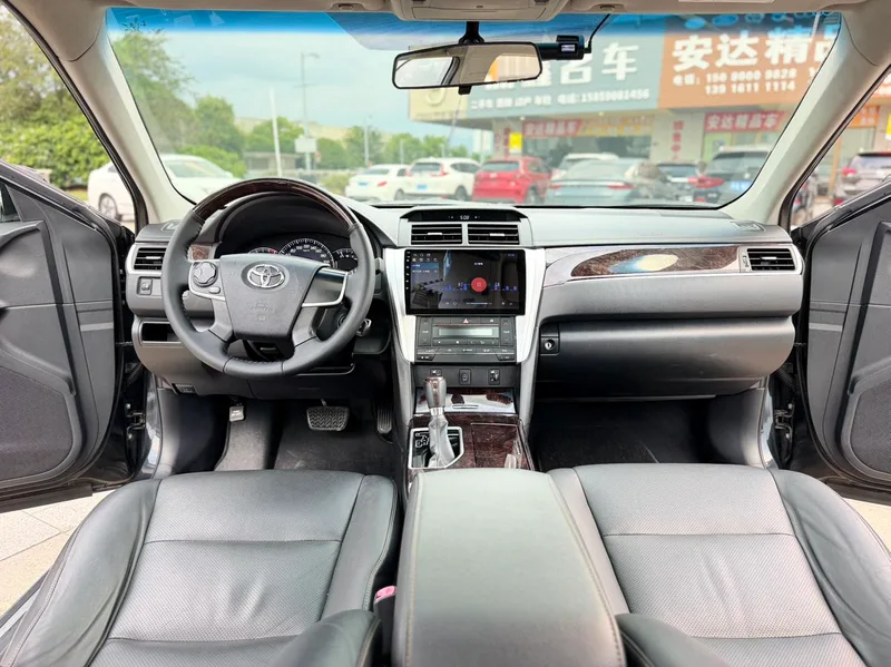 Toyota Camry 2016 2.0G 10th Anniversary Leading Edition interior photo 14 Toyota Camry 2016 2.0G 10th Anniversary Leading Edition interior photo 14