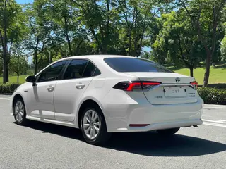 Toyota Corolla 2023 Intelligent electric hybrid double engine 1.8L E-CVT Elite Edition exterior photo 4
