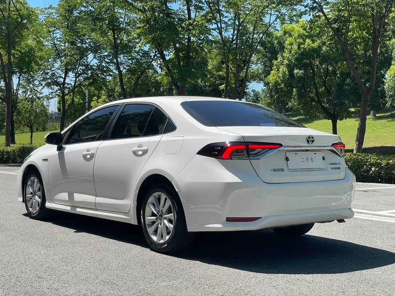 Toyota Corolla 2023 Intelligent electric hybrid double engine 1.8L E-CVT Elite Edition exterior photo 4