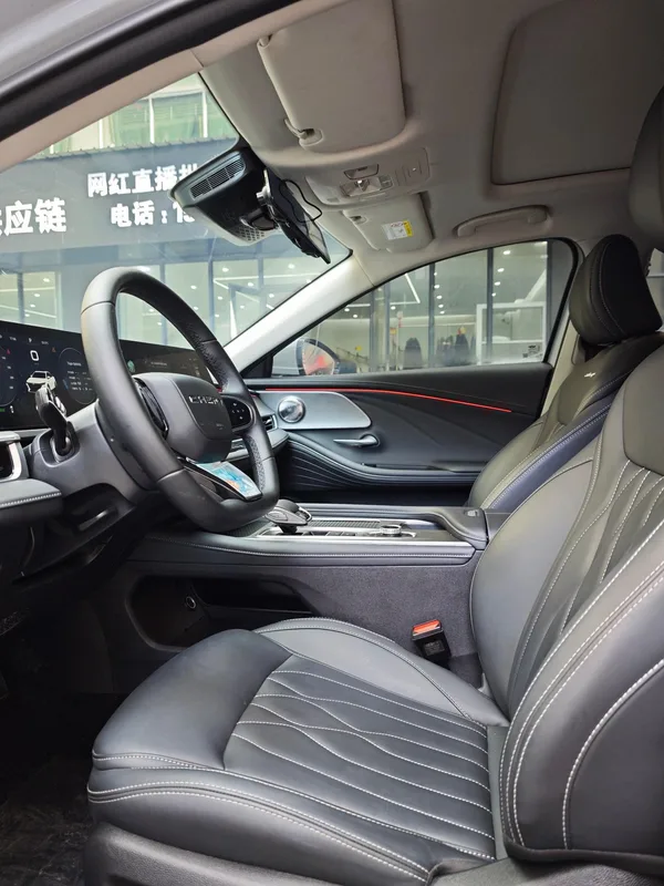 Chery Arrizo 8 2025 1.6TGDI DCT wisdom interior photo 6 Chery Arrizo 8 2025 1.6TGDI DCT wisdom interior photo 6