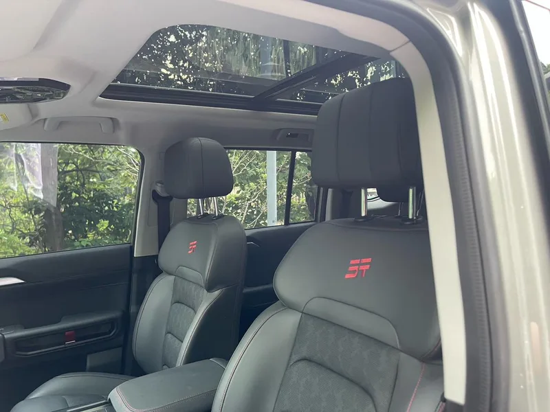Jetour T2 2023 1.5TD Two-wheel drive Discover PRO interior photo 13 Jetour T2 2023 1.5TD Two-wheel drive Discover PRO interior photo 13