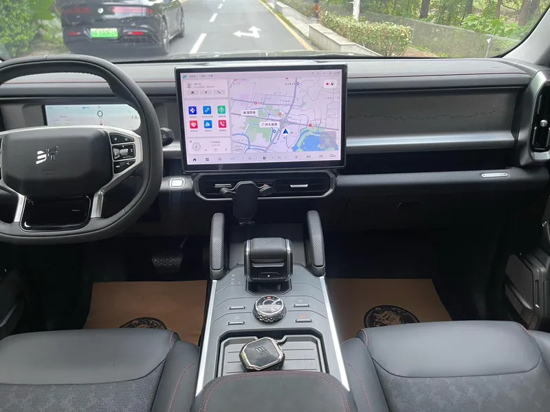 Jetour T2 2023 1.5TD Two-wheel drive Discover PRO interior photo 18 Jetour T2 2023 1.5TD Two-wheel drive Discover PRO interior photo 18