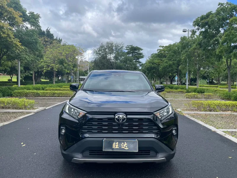 Toyota RAV4 2023 2.0L CVT Two-Drive Fashion Edition exterior photo 3 Toyota RAV4 2023 2.0L CVT Two-Drive Fashion Edition exterior photo 3