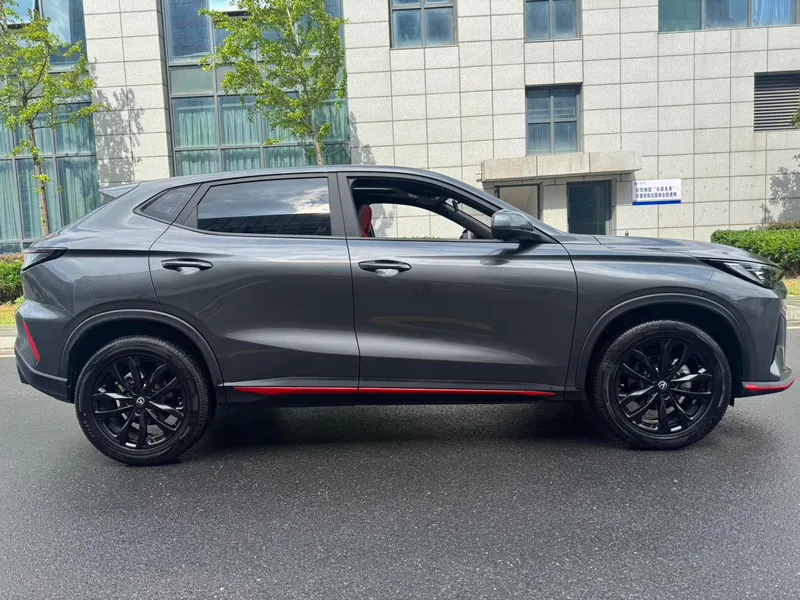 Changan X5 PLUS 2024 1.5T DCT Tipo de cuello inteligente exterior foto 7 Changan X5 PLUS 2024 1.5T DCT Tipo de cuello inteligente exterior foto 7