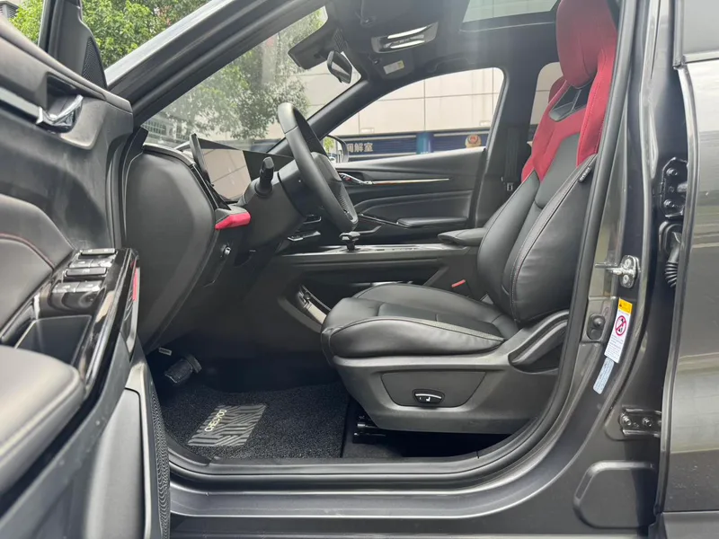 Changan X5 PLUS 2024 1.5T DCT Tipo de cuello inteligente exterior foto 8 Changan X5 PLUS 2024 1.5T DCT Tipo de cuello inteligente exterior foto 8