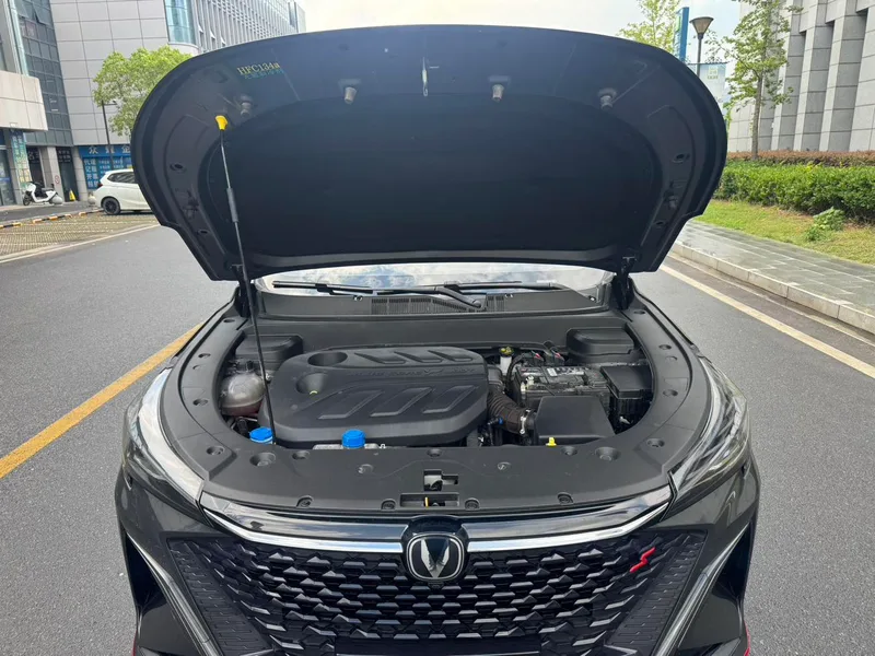 Changan X5 PLUS 2024 1.5T DCT Tipo de cuello inteligente interior foto 17 Changan X5 PLUS 2024 1.5T DCT Tipo de cuello inteligente interior foto 17