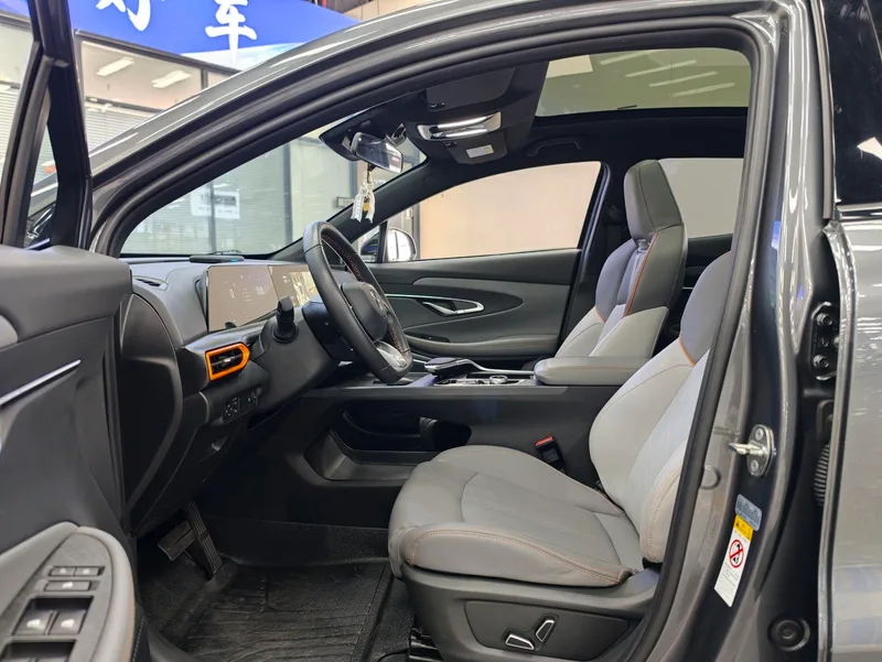 Changan UNI-T 2022 1.5T Premium Trim exterior photo 5 Changan UNI-T 2022 1.5T Premium Trim exterior photo 5
