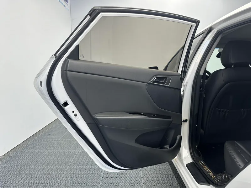 Hyundai Mistra 2017 1.8L Intelligent automatique GLS Pays V extérieur photo 9 Hyundai Mistra 2017 1.8L Intelligent automatique GLS Pays V extérieur photo 9