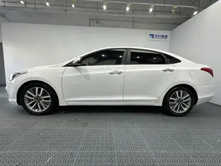 Hyundai Mistra 2017 1.8L Intelligent automatique GLS Pays V intérieur photo 11 Hyundai Mistra 2017 1.8L Intelligent automatique GLS Pays V intérieur photo 11