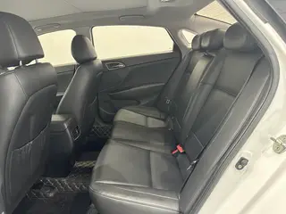 Hyundai Mistra 2017 1.8L Intelligent automatique GLS Pays V intérieur photo 13 Hyundai Mistra 2017 1.8L Intelligent automatique GLS Pays V intérieur photo 13