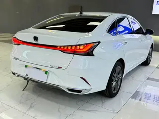 Changan Raeton Plus 2023 1.5T DCT Premium Trim interior photo 16 Changan Raeton Plus 2023 1.5T DCT Premium Trim interior photo 16
