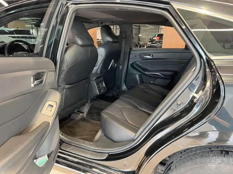 Toyota Avalon 2023 2.5L Automatic Luxury Edition interior photo 10