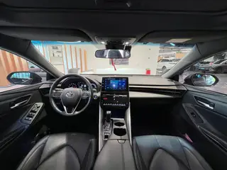 Toyota Avalon 2023 2.5L Automatic Luxury Edition interior photo 13