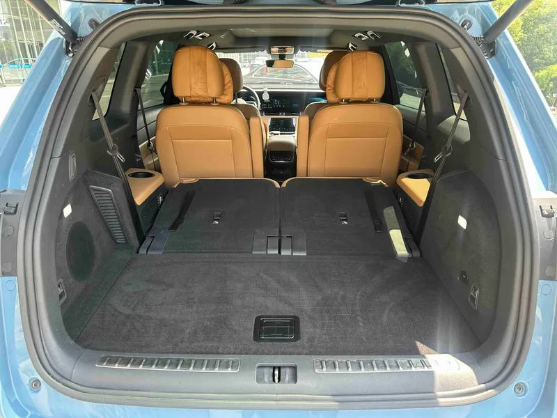 Li Auto ONE 2021 extended range 6 Seat plate exterior photo 7 Li Auto ONE 2021 extended range 6 Seat plate exterior photo 7