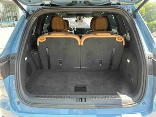 Li Auto ONE 2021 extended range 6 Seat plate exterior photo 8 Li Auto ONE 2021 extended range 6 Seat plate exterior photo 8