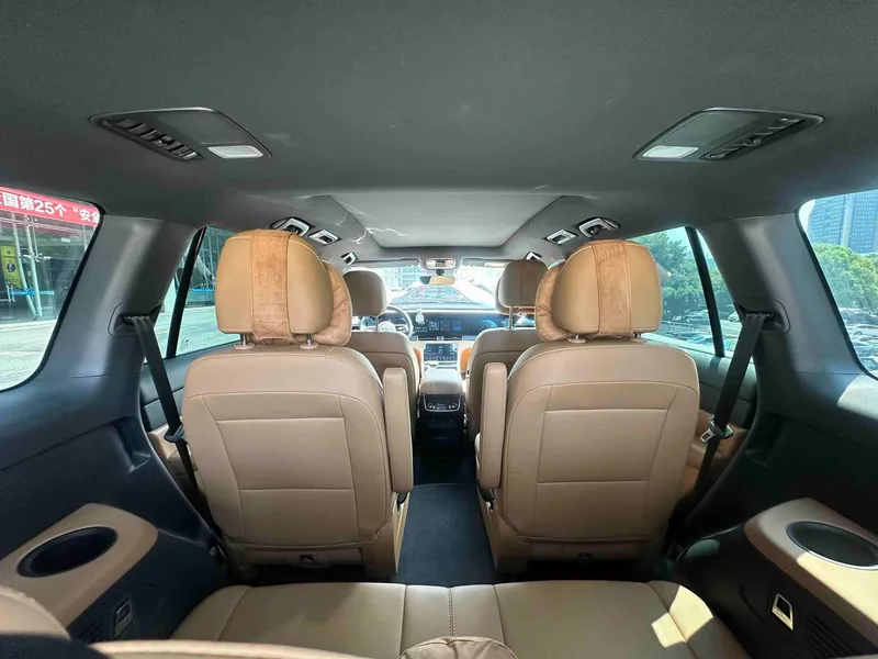 Li Auto ONE 2021 extended range 6 Seat plate exterior photo 9 Li Auto ONE 2021 extended range 6 Seat plate exterior photo 9