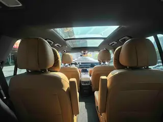 Li Auto ONE 2021 extended range 6 Seat plate interior photo 14 Li Auto ONE 2021 extended range 6 Seat plate interior photo 14