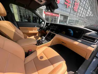 Li Auto ONE 2021 extended range 6 Seat plate interior photo 16 Li Auto ONE 2021 extended range 6 Seat plate interior photo 16
