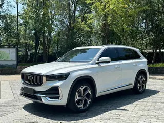 Geely Monjaro 2021 2.0TD DCT EVO Уважаемый тип с двумя приводами