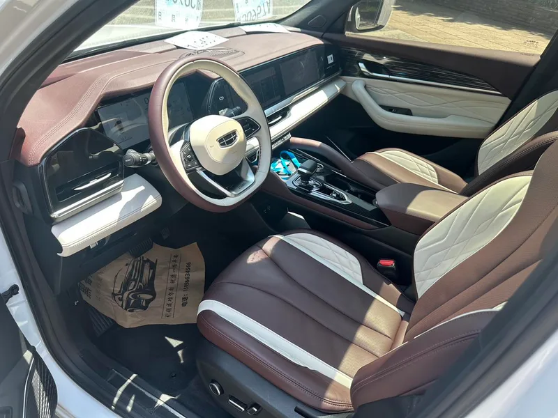 Geely Monjaro 2021 2.0TD DCT EVO Tipo noble con tracción en dos ruedas interior foto 11 Geely Monjaro 2021 2.0TD DCT EVO Tipo noble con tracción en dos ruedas interior foto 11