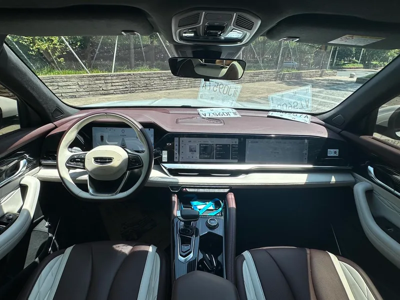 Geely Monjaro 2021 2.0TD DCT EVO Tipo noble con tracción en dos ruedas interior foto 14 Geely Monjaro 2021 2.0TD DCT EVO Tipo noble con tracción en dos ruedas interior foto 14