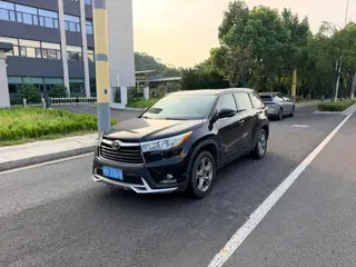Toyota Highlander 2017 2.0T Versión de lujo de tracción en dos ruedas 7 Asiento