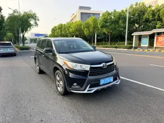 Toyota Highlander 2017 2.0T Two-wheel drive luxury edition 7 seat exterior photo 3 Toyota Highlander 2017 2.0T Two-wheel drive luxury edition 7 seat exterior photo 3