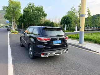 Toyota Highlander 2017 2.0T Two-wheel drive luxury edition 7 seat exterior photo 4 Toyota Highlander 2017 2.0T Two-wheel drive luxury edition 7 seat exterior photo 4