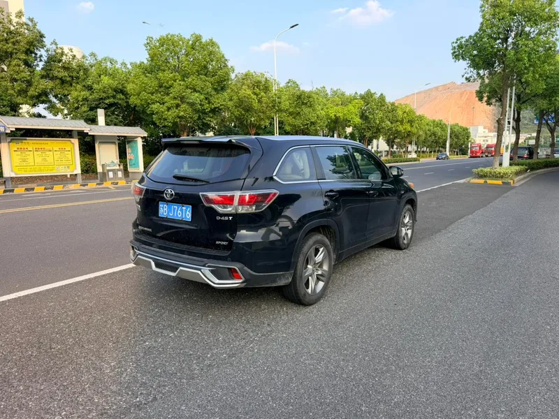 Toyota Highlander 2017 2.0T Two-wheel drive luxury edition 7 seat exterior photo 6 Toyota Highlander 2017 2.0T Two-wheel drive luxury edition 7 seat exterior photo 6