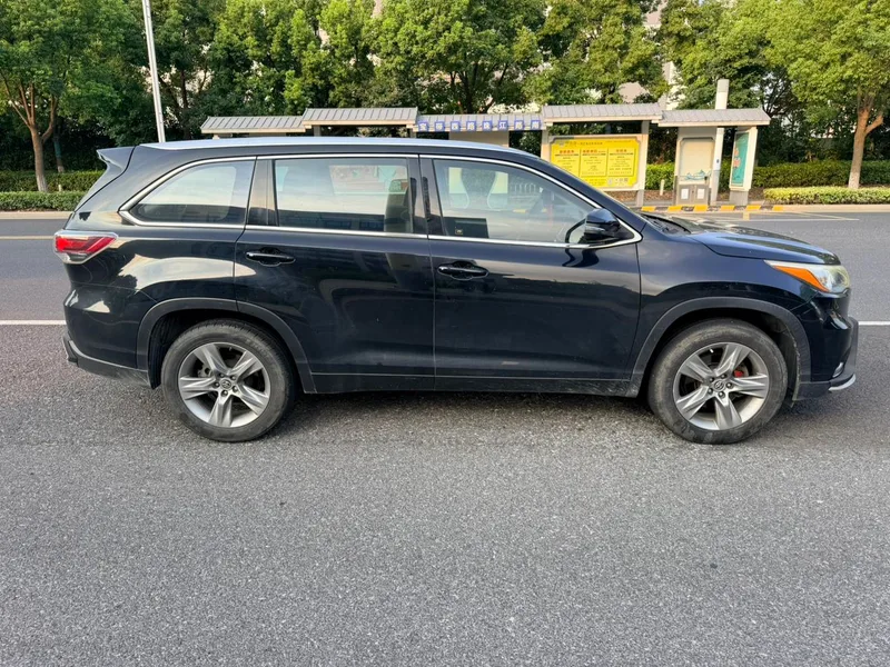 Toyota Highlander 2017 2.0T Two-wheel drive luxury edition 7 seat exterior photo 7 Toyota Highlander 2017 2.0T Two-wheel drive luxury edition 7 seat exterior photo 7