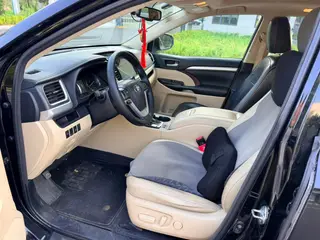 Toyota Highlander 2017 2.0T Two-wheel drive luxury edition 7 seat interior photo 9 Toyota Highlander 2017 2.0T Two-wheel drive luxury edition 7 seat interior photo 9