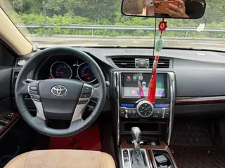 Toyota Reiz 2013 2.5V Versión de navegación Shangrui interior foto 15 Toyota Reiz 2013 2.5V Versión de navegación Shangrui interior foto 15