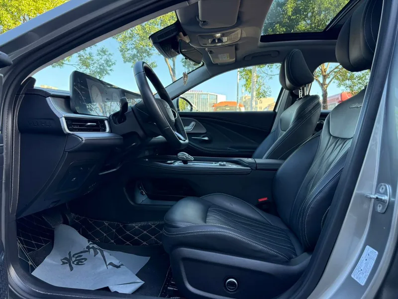 Chery Arrizo 8 2024 1.6TGDI DCT wisdom interior photo 13 Chery Arrizo 8 2024 1.6TGDI DCT wisdom interior photo 13