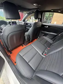 Kia K3 2024 1.5L IVT Edición cómoda interior foto 9 Kia K3 2024 1.5L IVT Edición cómoda interior foto 9