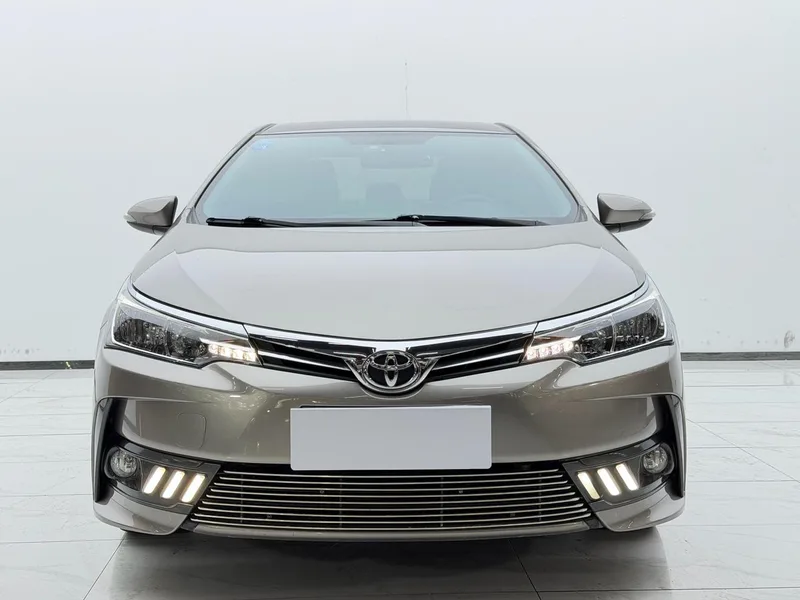 Toyota Corolla 2017 Mise à jour 1.2T S-CVT GL-i Pays V extérieur photo 2 Toyota Corolla 2017 Mise à jour 1.2T S-CVT GL-i Pays V extérieur photo 2