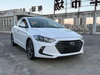 Hyundai Elantra Lingdong 2018 1.4T Двойное сцепление Живой тип экстерьер фото 3 Hyundai Elantra Lingdong 2018 1.4T Двойное сцепление Живой тип экстерьер фото 3