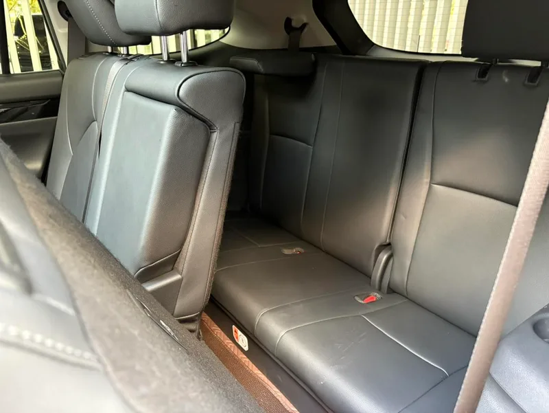 Toyota Highlander 2023 Double moteur 2.5L Version distinguée à quatre roues motrices 7 Siège intérieur photo 14 Toyota Highlander 2023 Double moteur 2.5L Version distinguée à quatre roues motrices 7 Siège intérieur photo 14