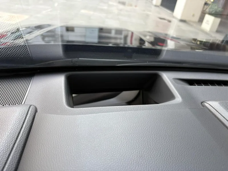 Toyota Highlander 2023 Double moteur 2.5L Version distinguée à quatre roues motrices 7 Siège intérieur photo 15 Toyota Highlander 2023 Double moteur 2.5L Version distinguée à quatre roues motrices 7 Siège intérieur photo 15