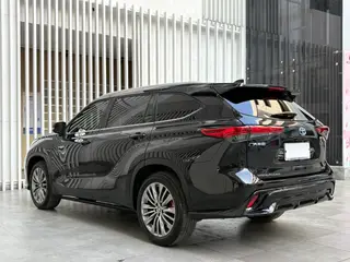 Toyota Highlander 2023 Double moteur 2.5L Version distinguée à quatre roues motrices 7 Siège intérieur photo 17 Toyota Highlander 2023 Double moteur 2.5L Version distinguée à quatre roues motrices 7 Siège intérieur photo 17