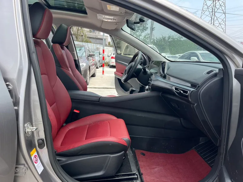 Changan Eado 2020 PLUS Ballena azul NE 1.4T GDI Buque insignia automático exterior foto 9