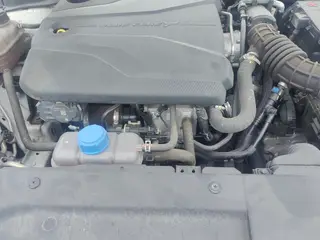 Changan Eado 2022 PLUS Blue whale NE 1.4T GDI DCT Premium Trim exterior photo 6 Changan Eado 2022 PLUS Blue whale NE 1.4T GDI DCT Premium Trim exterior photo 6