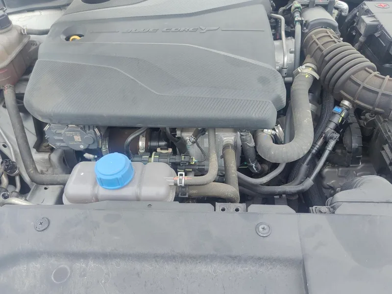 Changan Eado 2022 PLUS Blue whale NE 1.4T GDI DCT Premium Trim exterior photo 6 Changan Eado 2022 PLUS Blue whale NE 1.4T GDI DCT Premium Trim exterior photo 6