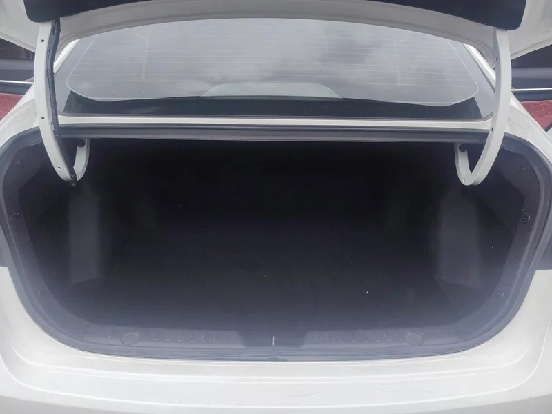 Changan Eado 2022 PLUS Blue whale NE 1.4T GDI DCT Premium Trim interior photo 15 Changan Eado 2022 PLUS Blue whale NE 1.4T GDI DCT Premium Trim interior photo 15