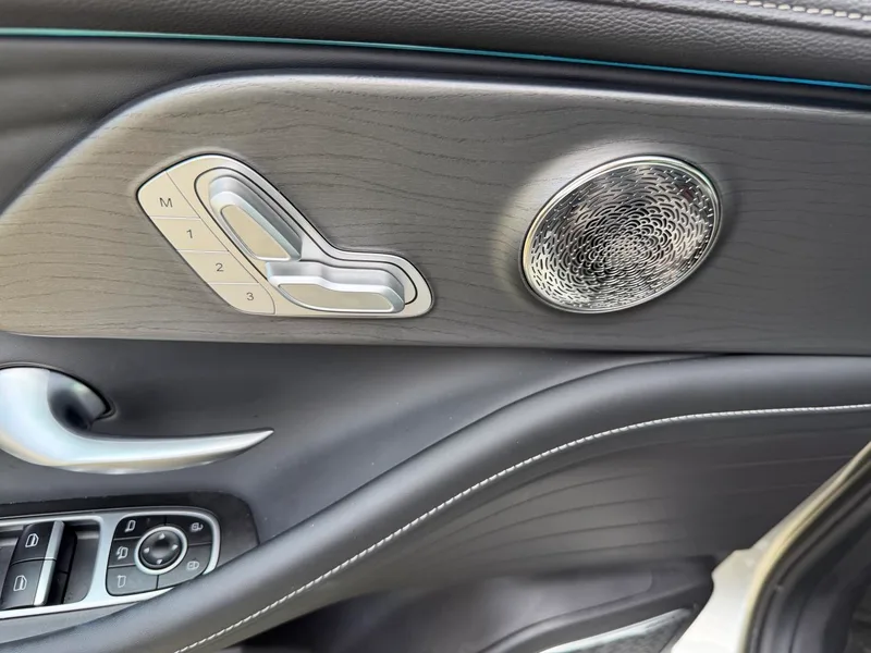 Chery Arrizo 8 2025 1.6TGDI DCT wisdom interior photo 9 Chery Arrizo 8 2025 1.6TGDI DCT wisdom interior photo 9