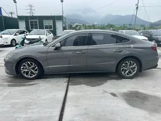 Hyundai Sonata 2020 270TGDi GL DCT Leading Edition interior photo 18 Hyundai Sonata 2020 270TGDi GL DCT Leading Edition interior photo 18