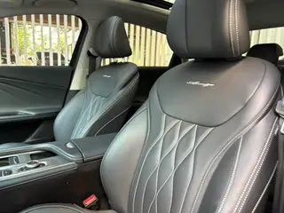 Chery Arrizo 8 2022 1.6TGDI DCT elegance interior photo 10 Chery Arrizo 8 2022 1.6TGDI DCT elegance interior photo 10