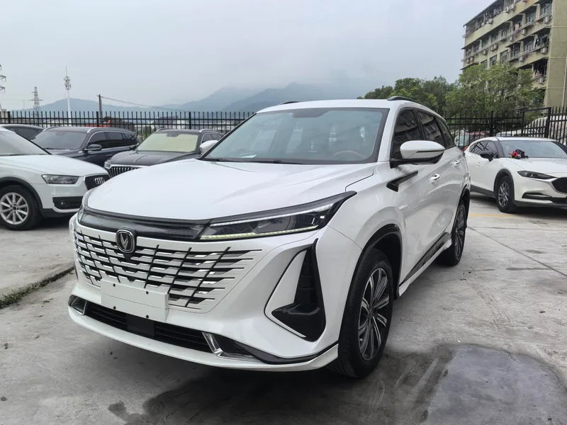 Changan CS75 PLUS 2023 Tercera generación 1.5T Automático de lujo exterior foto 1 Changan CS75 PLUS 2023 Tercera generación 1.5T Automático de lujo exterior foto 1