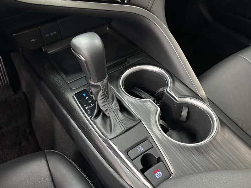 Toyota Camry 2023 2.0G Luxury Edition interior photo 12 Toyota Camry 2023 2.0G Luxury Edition interior photo 12