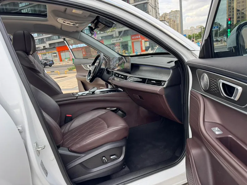 Chery Tiggo 8 Pro 2022 390T Two-Drive Vast Edition 5 seat interior photo 17 Chery Tiggo 8 Pro 2022 390T Two-Drive Vast Edition 5 seat interior photo 17