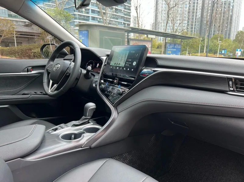 Toyota Camry 2023 2.5G Version de luxe intérieur photo 15 Toyota Camry 2023 2.5G Version de luxe intérieur photo 15
